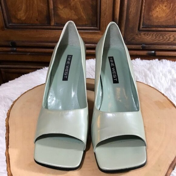 Nine West Mint Julep Genuine Leather Satin Finish Curved Heeled Sandal - Picture 2 of 13